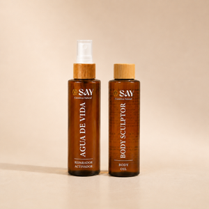 Agua de Vida y Body Sculptor de SAY Cosmética Natural en frascos ámbar con tapón de bambú
